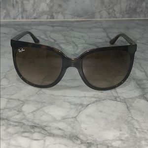 Women’s Ray Bans